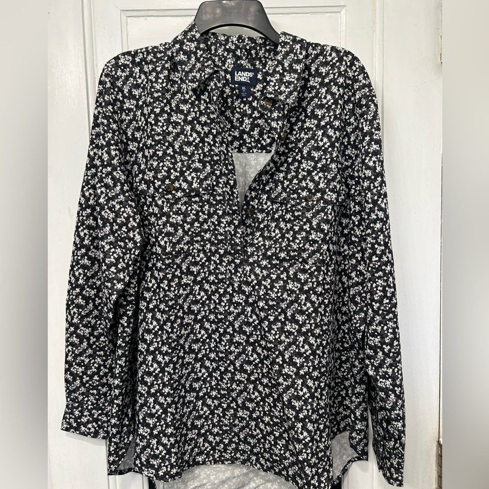 Lands End Black White Flowery Tunic shirt Size XL